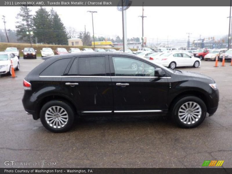 Tuxedo Black Metallic / Charcoal Black 2011 Lincoln MKX AWD