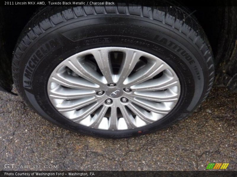 Tuxedo Black Metallic / Charcoal Black 2011 Lincoln MKX AWD