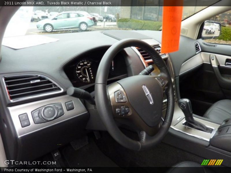 Tuxedo Black Metallic / Charcoal Black 2011 Lincoln MKX AWD