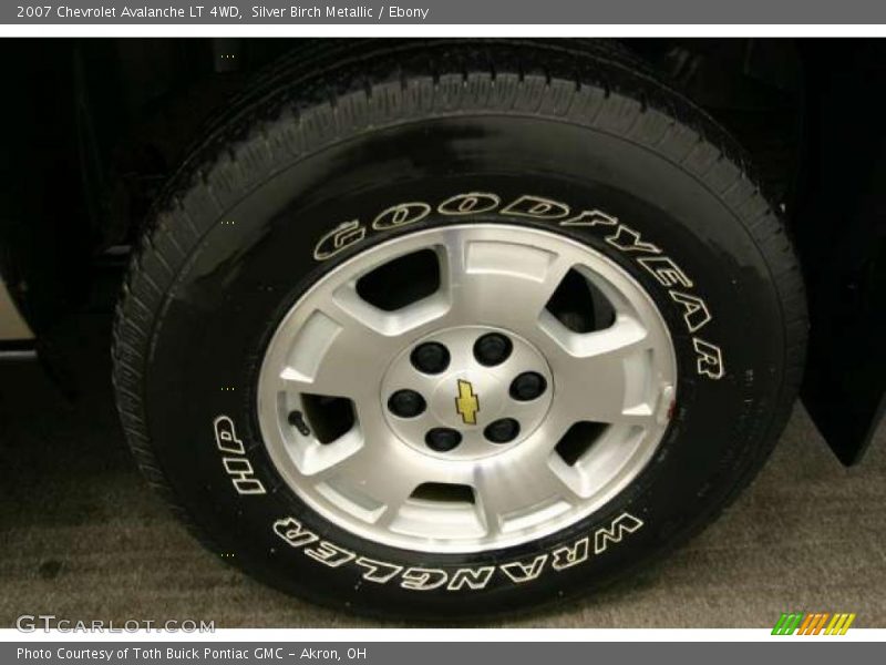 Silver Birch Metallic / Ebony 2007 Chevrolet Avalanche LT 4WD