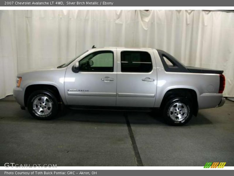 Silver Birch Metallic / Ebony 2007 Chevrolet Avalanche LT 4WD