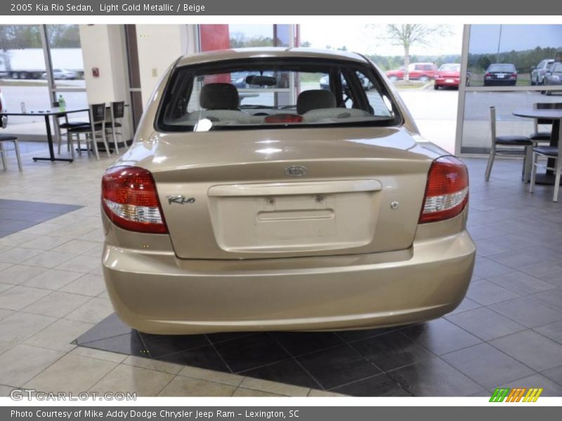 Light Gold Metallic / Beige 2005 Kia Rio Sedan