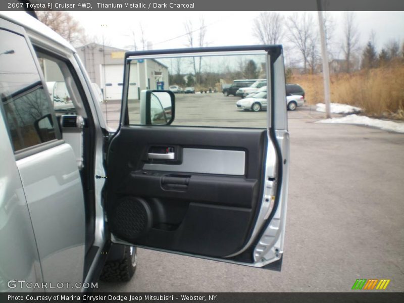 Titanium Metallic / Dark Charcoal 2007 Toyota FJ Cruiser 4WD