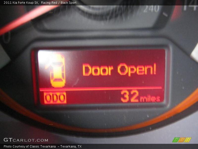 Racing Red / Black Sport 2011 Kia Forte Koup SX
