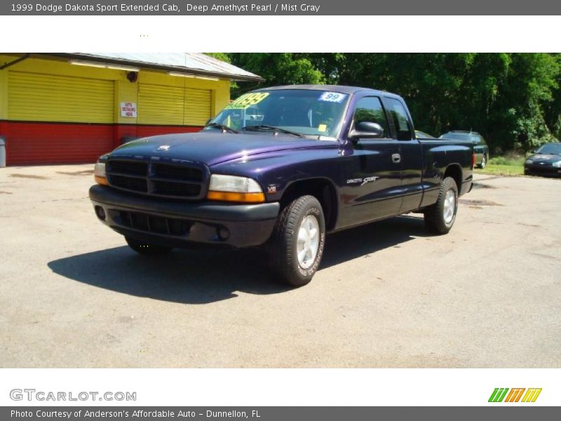 Front 3/4 View of 1999 Dakota Sport Extended Cab