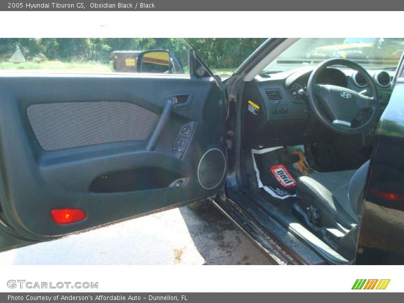 Obsidian Black / Black 2005 Hyundai Tiburon GS