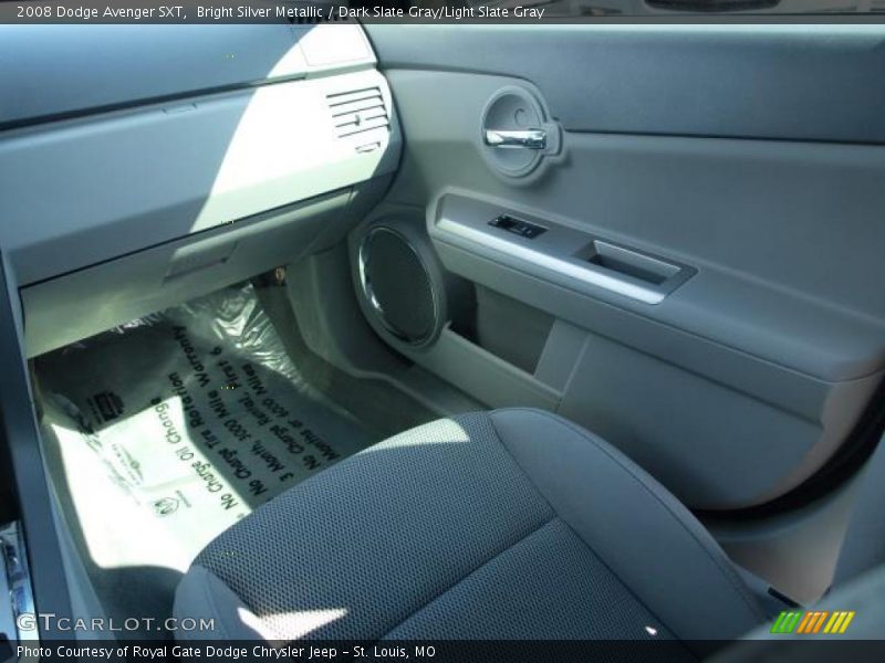 Bright Silver Metallic / Dark Slate Gray/Light Slate Gray 2008 Dodge Avenger SXT