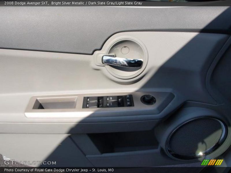 Bright Silver Metallic / Dark Slate Gray/Light Slate Gray 2008 Dodge Avenger SXT