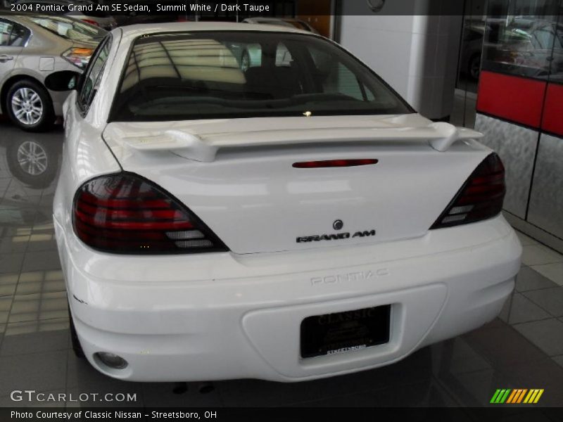 Summit White / Dark Taupe 2004 Pontiac Grand Am SE Sedan