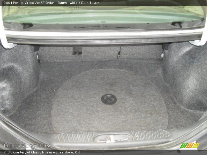 Summit White / Dark Taupe 2004 Pontiac Grand Am SE Sedan