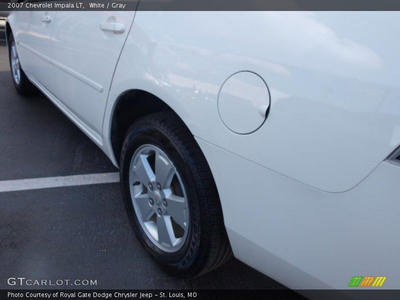 White / Gray 2007 Chevrolet Impala LT