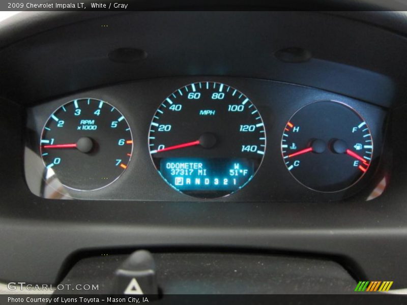 White / Gray 2009 Chevrolet Impala LT