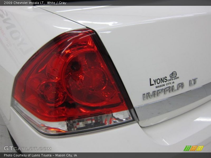 White / Gray 2009 Chevrolet Impala LT