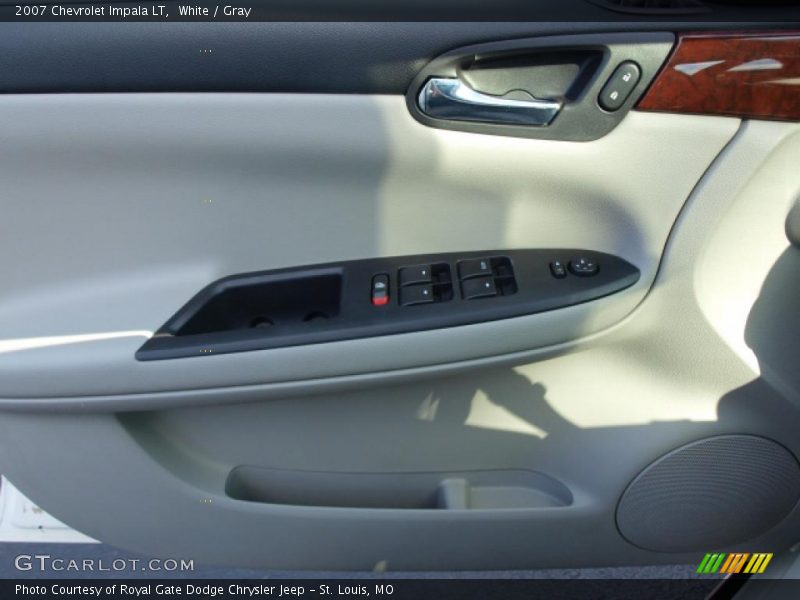 White / Gray 2007 Chevrolet Impala LT