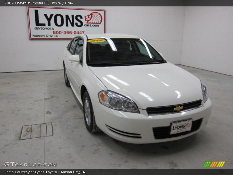 White / Gray 2009 Chevrolet Impala LT