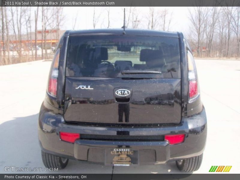Shadow Black / Sand/Black Houndstooth Cloth 2011 Kia Soul !