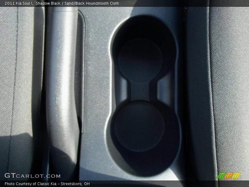 Shadow Black / Sand/Black Houndstooth Cloth 2011 Kia Soul !