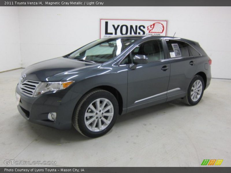 Magnetic Gray Metallic / Light Gray 2011 Toyota Venza I4