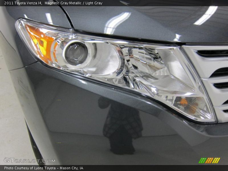 Magnetic Gray Metallic / Light Gray 2011 Toyota Venza I4