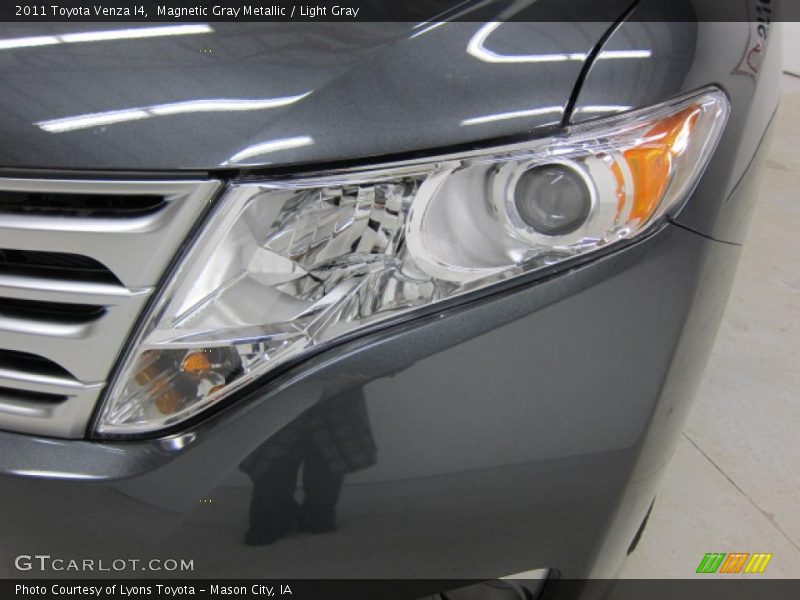 Magnetic Gray Metallic / Light Gray 2011 Toyota Venza I4