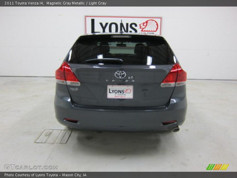 Magnetic Gray Metallic / Light Gray 2011 Toyota Venza I4