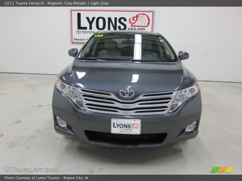 Magnetic Gray Metallic / Light Gray 2011 Toyota Venza I4