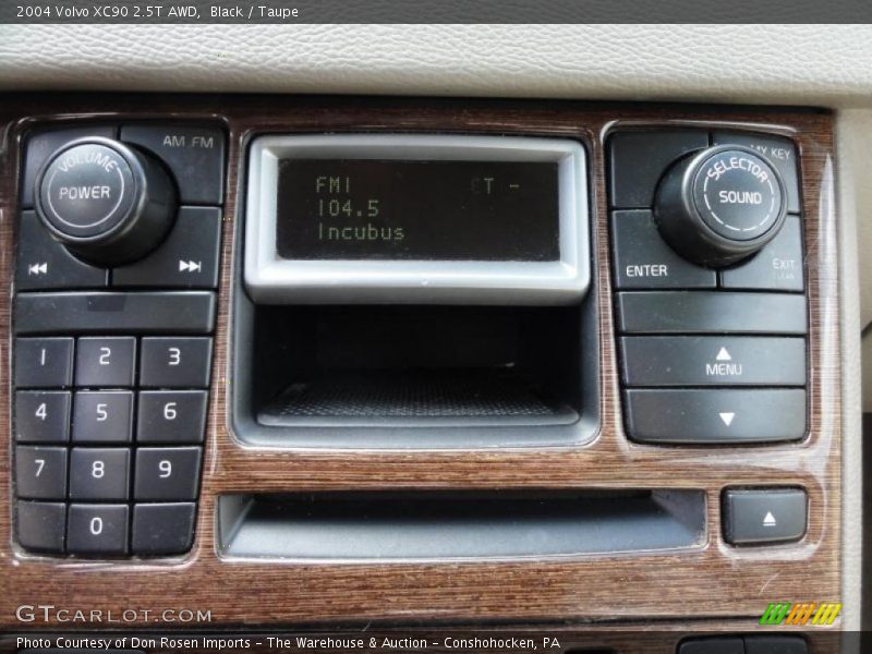 Black / Taupe 2004 Volvo XC90 2.5T AWD
