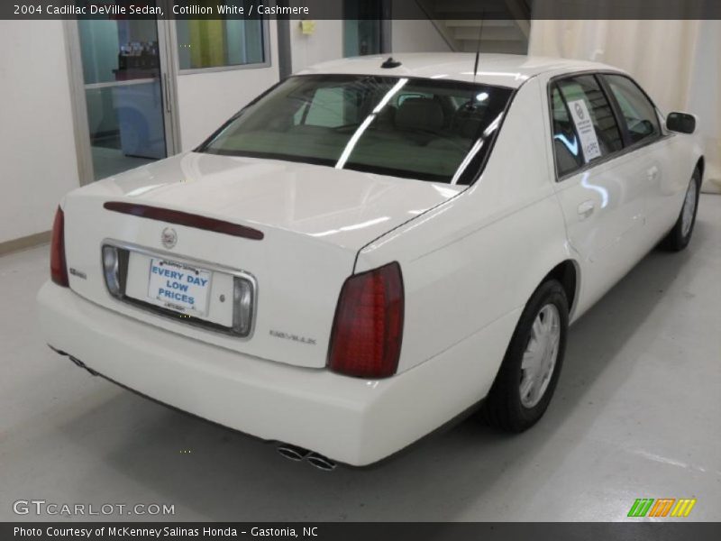 Cotillion White / Cashmere 2004 Cadillac DeVille Sedan