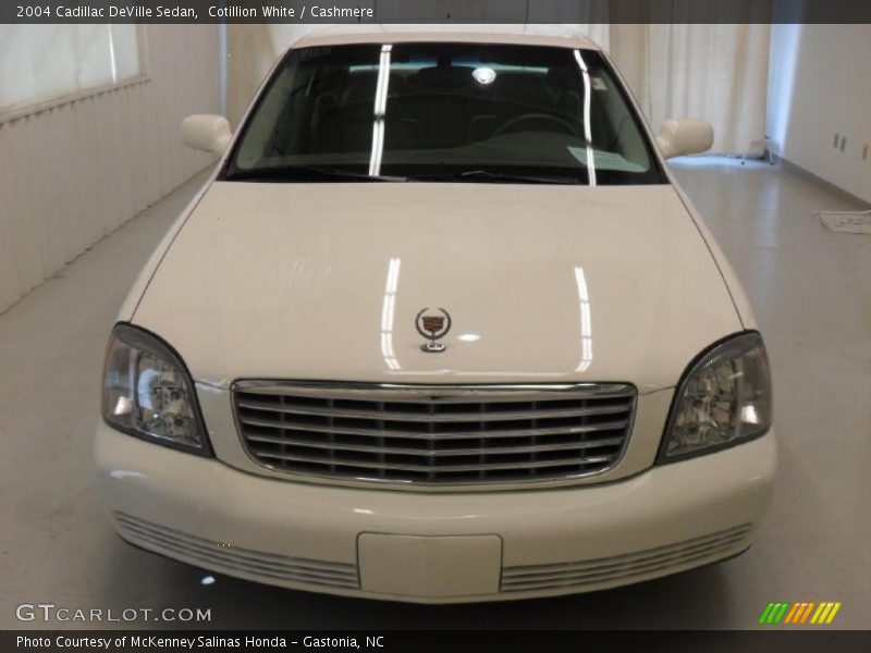 Cotillion White / Cashmere 2004 Cadillac DeVille Sedan