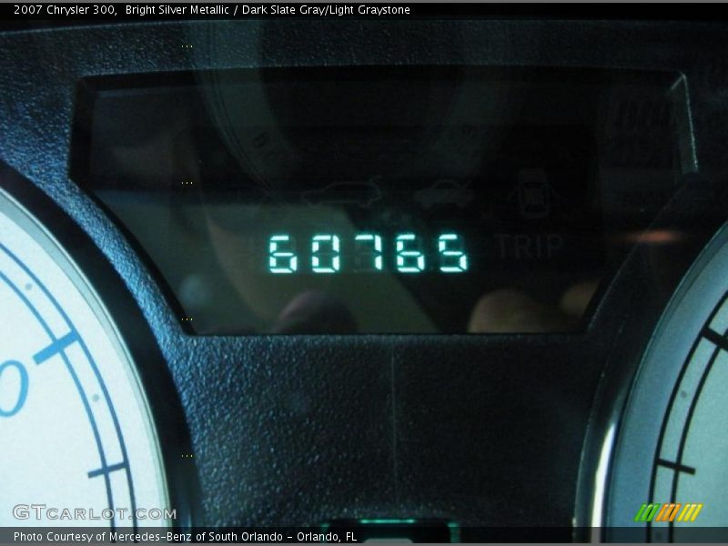 Bright Silver Metallic / Dark Slate Gray/Light Graystone 2007 Chrysler 300