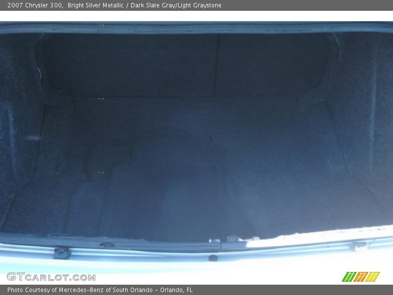 Bright Silver Metallic / Dark Slate Gray/Light Graystone 2007 Chrysler 300