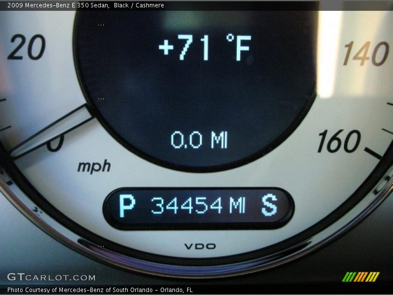 Black / Cashmere 2009 Mercedes-Benz E 350 Sedan