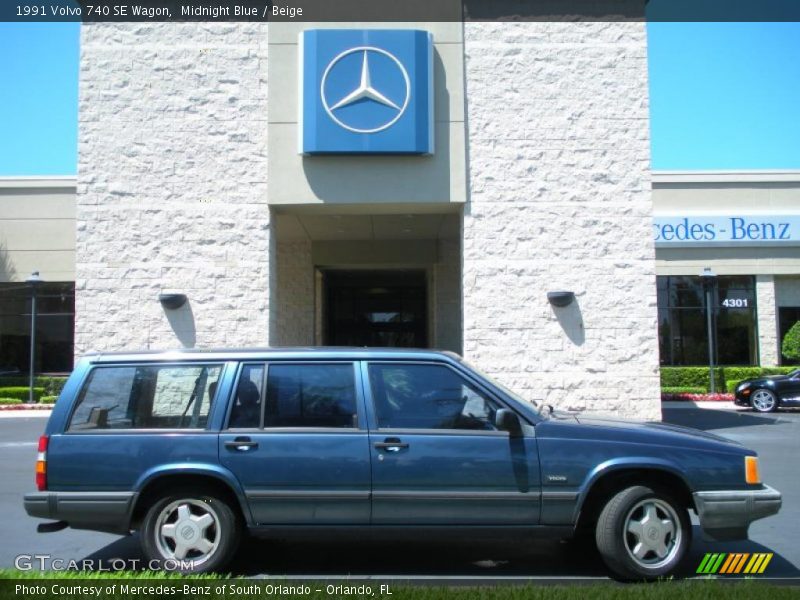 Midnight Blue / Beige 1991 Volvo 740 SE Wagon