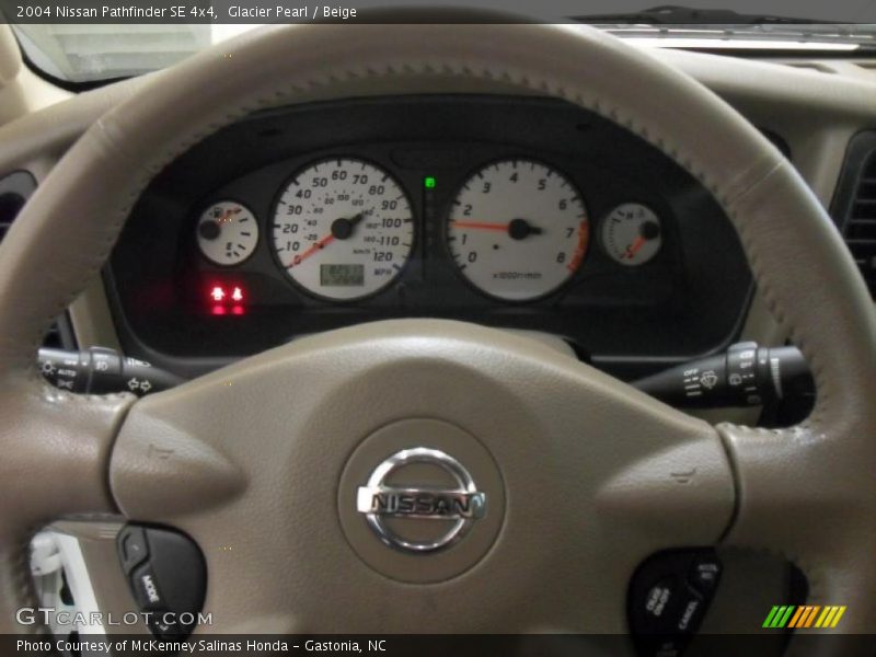 Glacier Pearl / Beige 2004 Nissan Pathfinder SE 4x4
