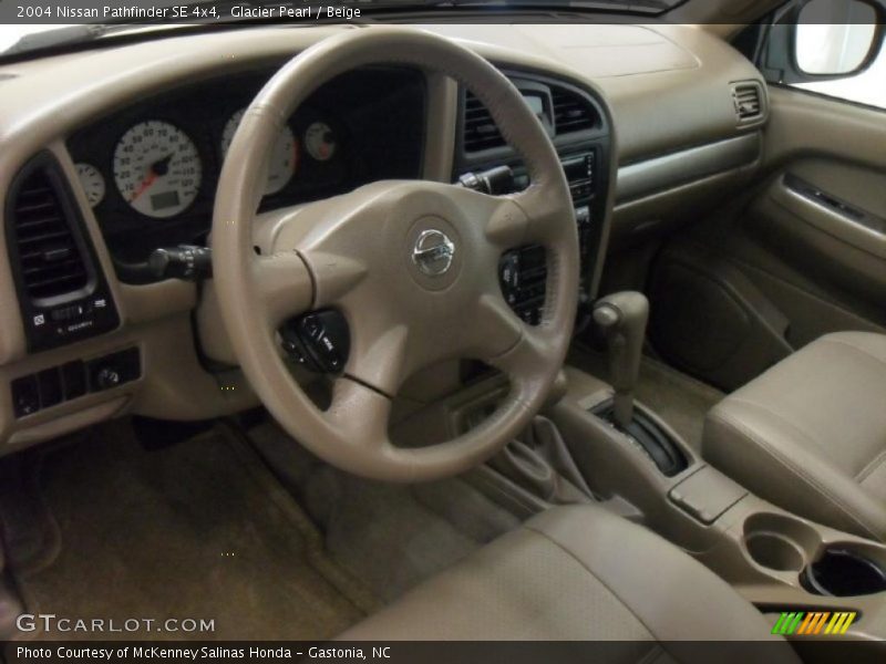 Glacier Pearl / Beige 2004 Nissan Pathfinder SE 4x4