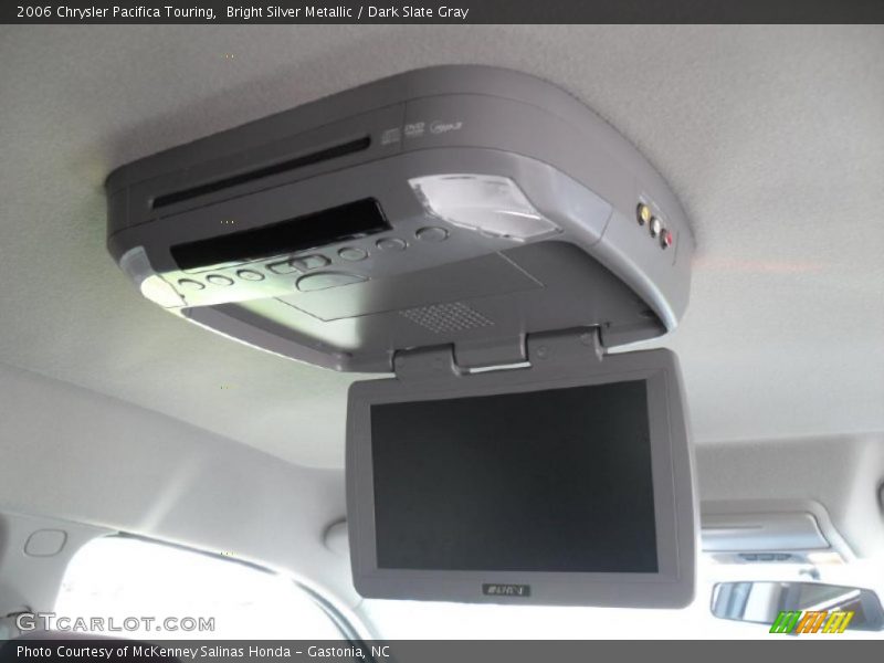 Bright Silver Metallic / Dark Slate Gray 2006 Chrysler Pacifica Touring
