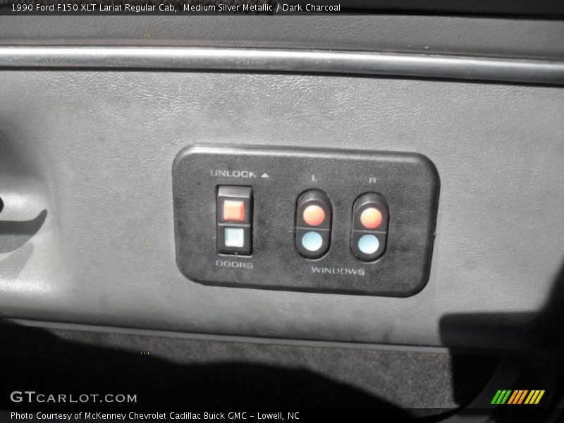 Controls of 1990 F150 XLT Lariat Regular Cab