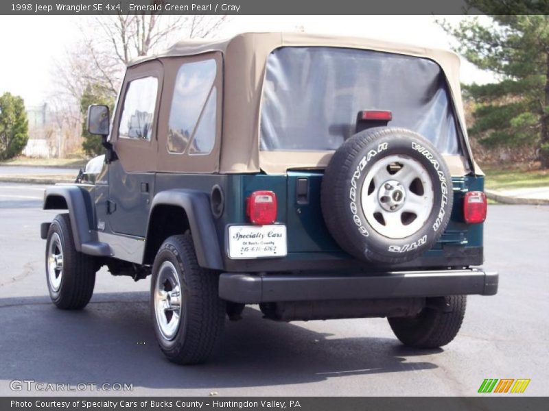 Emerald Green Pearl / Gray 1998 Jeep Wrangler SE 4x4