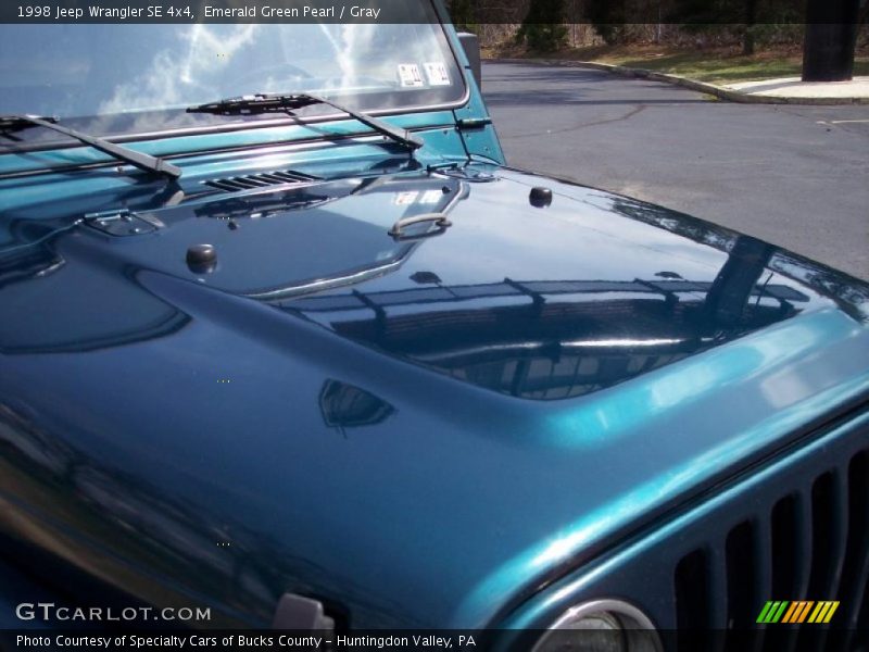 Emerald Green Pearl / Gray 1998 Jeep Wrangler SE 4x4