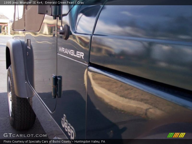 Emerald Green Pearl / Gray 1998 Jeep Wrangler SE 4x4