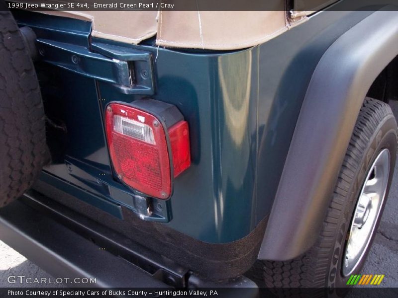 Emerald Green Pearl / Gray 1998 Jeep Wrangler SE 4x4