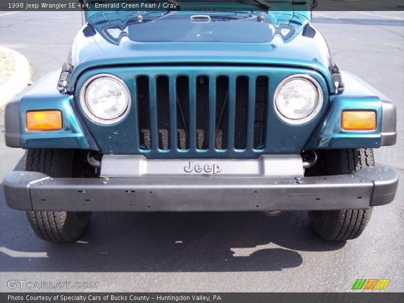 Emerald Green Pearl / Gray 1998 Jeep Wrangler SE 4x4