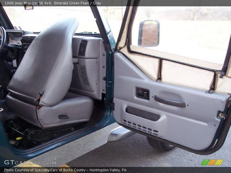 Emerald Green Pearl / Gray 1998 Jeep Wrangler SE 4x4