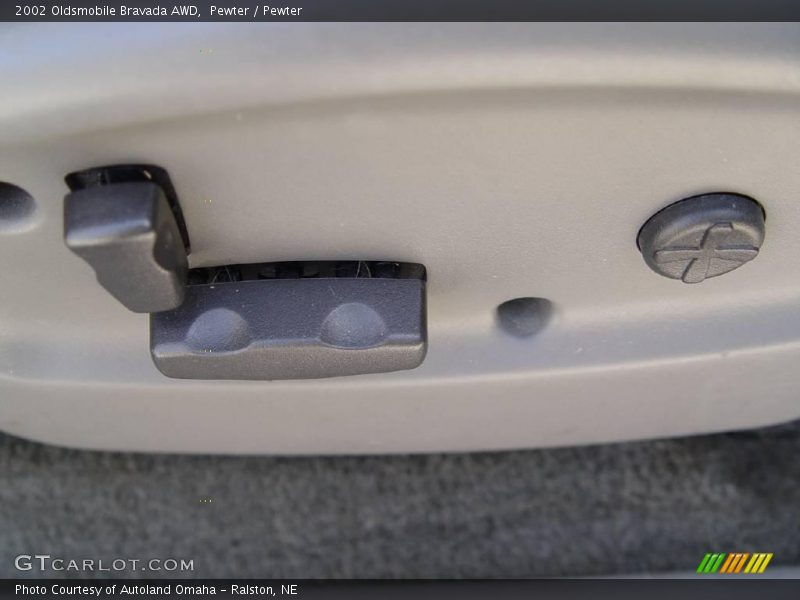 Pewter / Pewter 2002 Oldsmobile Bravada AWD