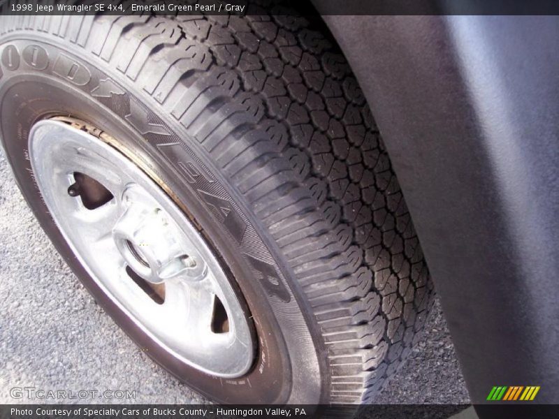 Emerald Green Pearl / Gray 1998 Jeep Wrangler SE 4x4