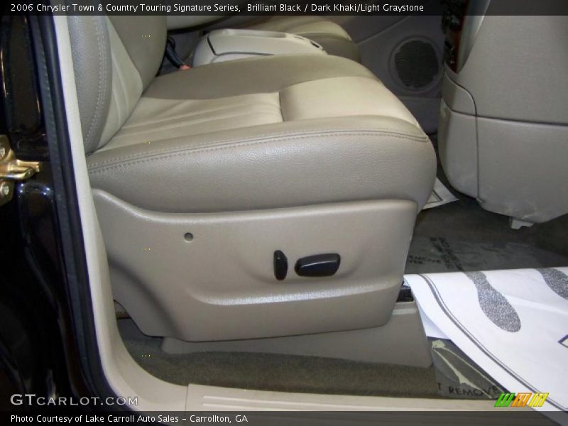 Brilliant Black / Dark Khaki/Light Graystone 2006 Chrysler Town & Country Touring Signature Series