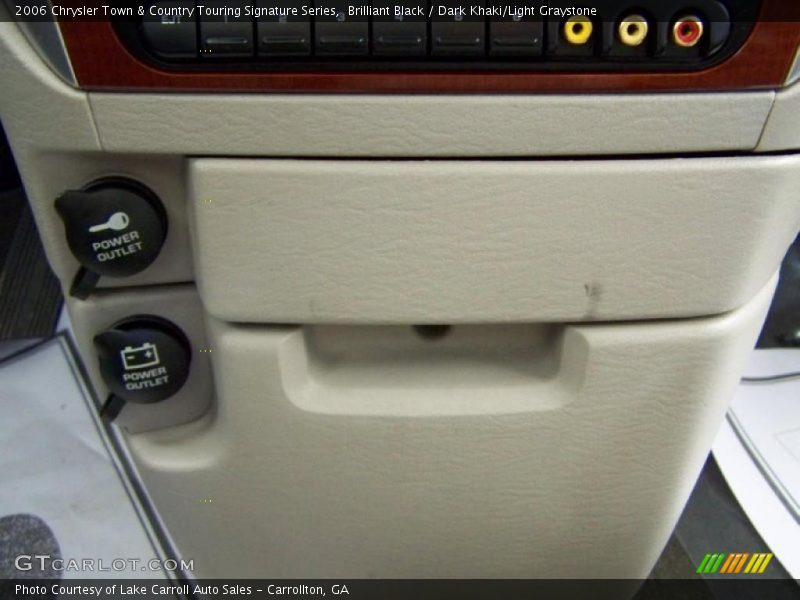 Brilliant Black / Dark Khaki/Light Graystone 2006 Chrysler Town & Country Touring Signature Series