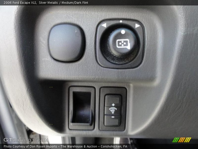 Silver Metallic / Medium/Dark Flint 2006 Ford Escape XLS