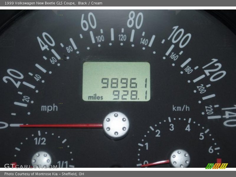 Black / Cream 1999 Volkswagen New Beetle GLS Coupe