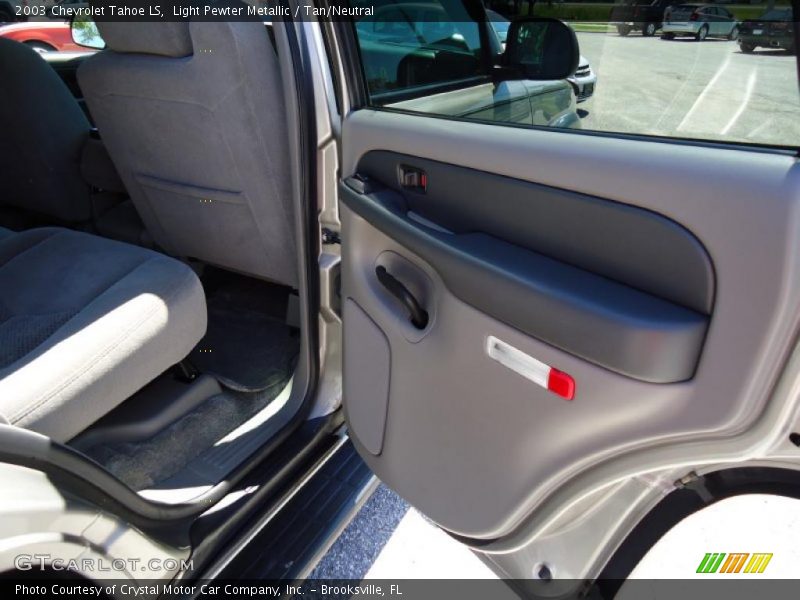 Light Pewter Metallic / Tan/Neutral 2003 Chevrolet Tahoe LS